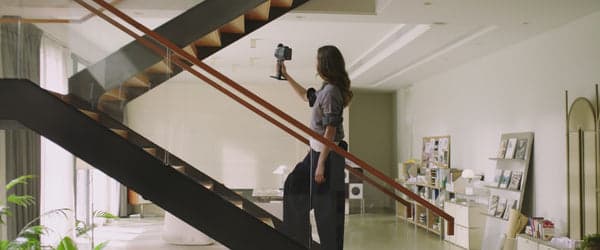 3DMakerpro Raven LiDAR scanning a house for high-fidelity 3D reconstruction processed in Ray Studio software.