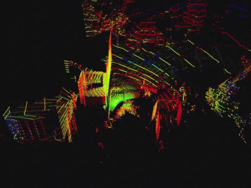 Residential point cloud map of a house yard captured by 3DMakerpro Raven using enhanced SLAM technology.